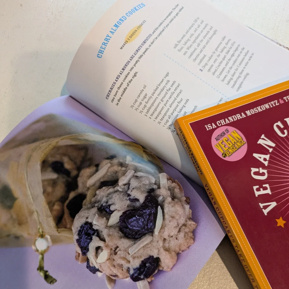Vegan Cookies and Cupcakes Recipe Books